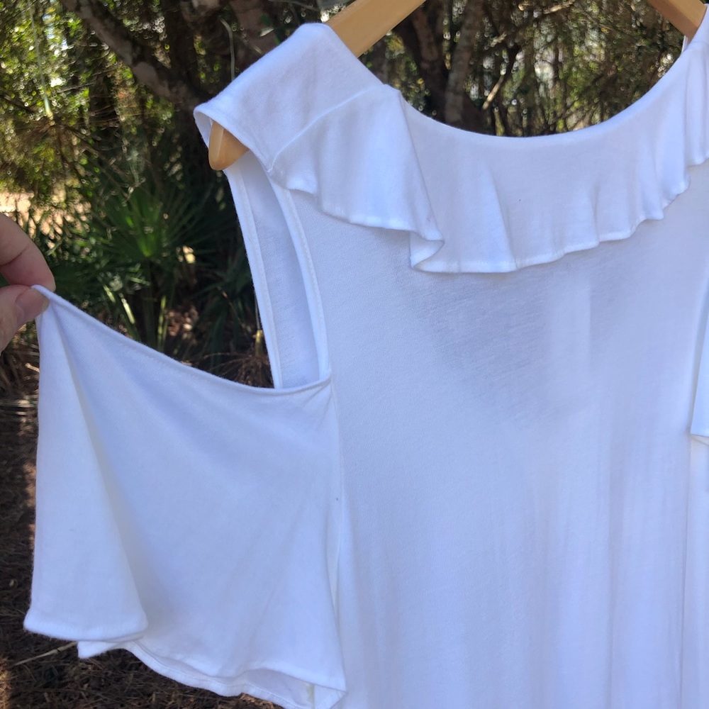 Banana Republic Cold Shoulder Top in Winter White. Size XL. NWT! - Picture 6 of 7